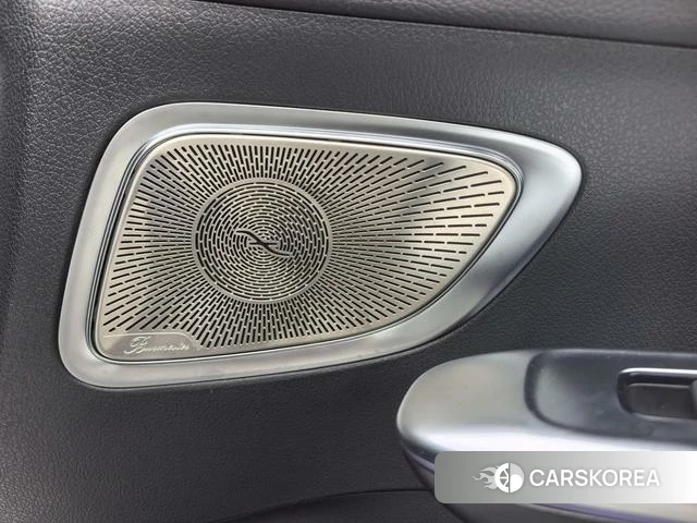 Mercedes-Benz Class C 2023 Белый из Китая, фото 3
