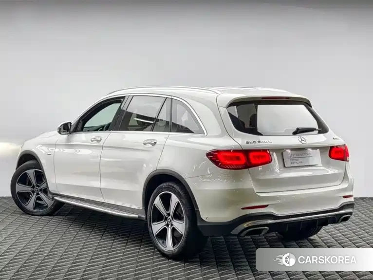 Mercedes-Benz GLC 2023 Белый из Китая, фото 3
