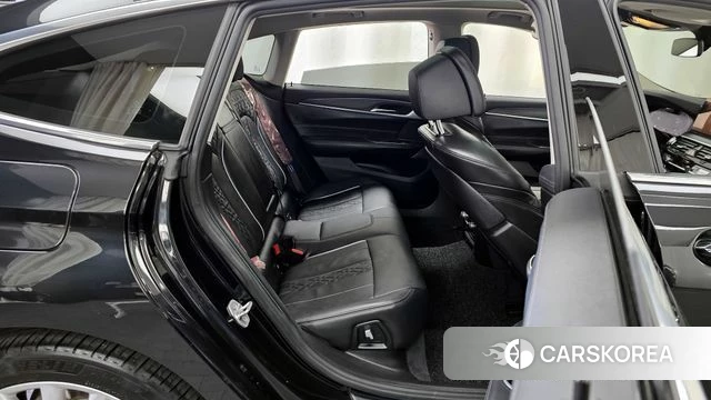 BMW 6 Series GT (G32) 2021 Черный из Кореи, фото 3