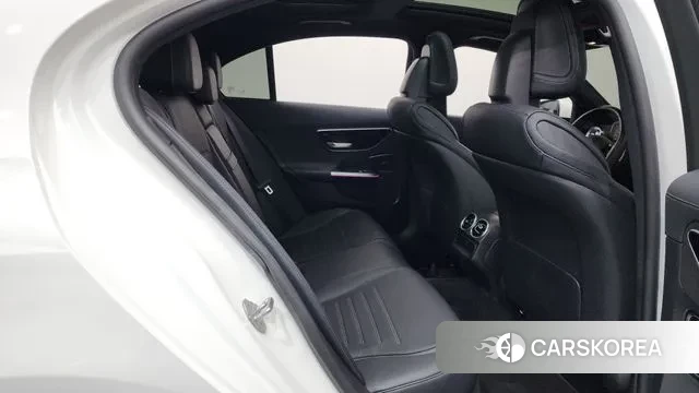 Mercedes-Benz C-Class W206 2023 Белый из Кореи, фото 3