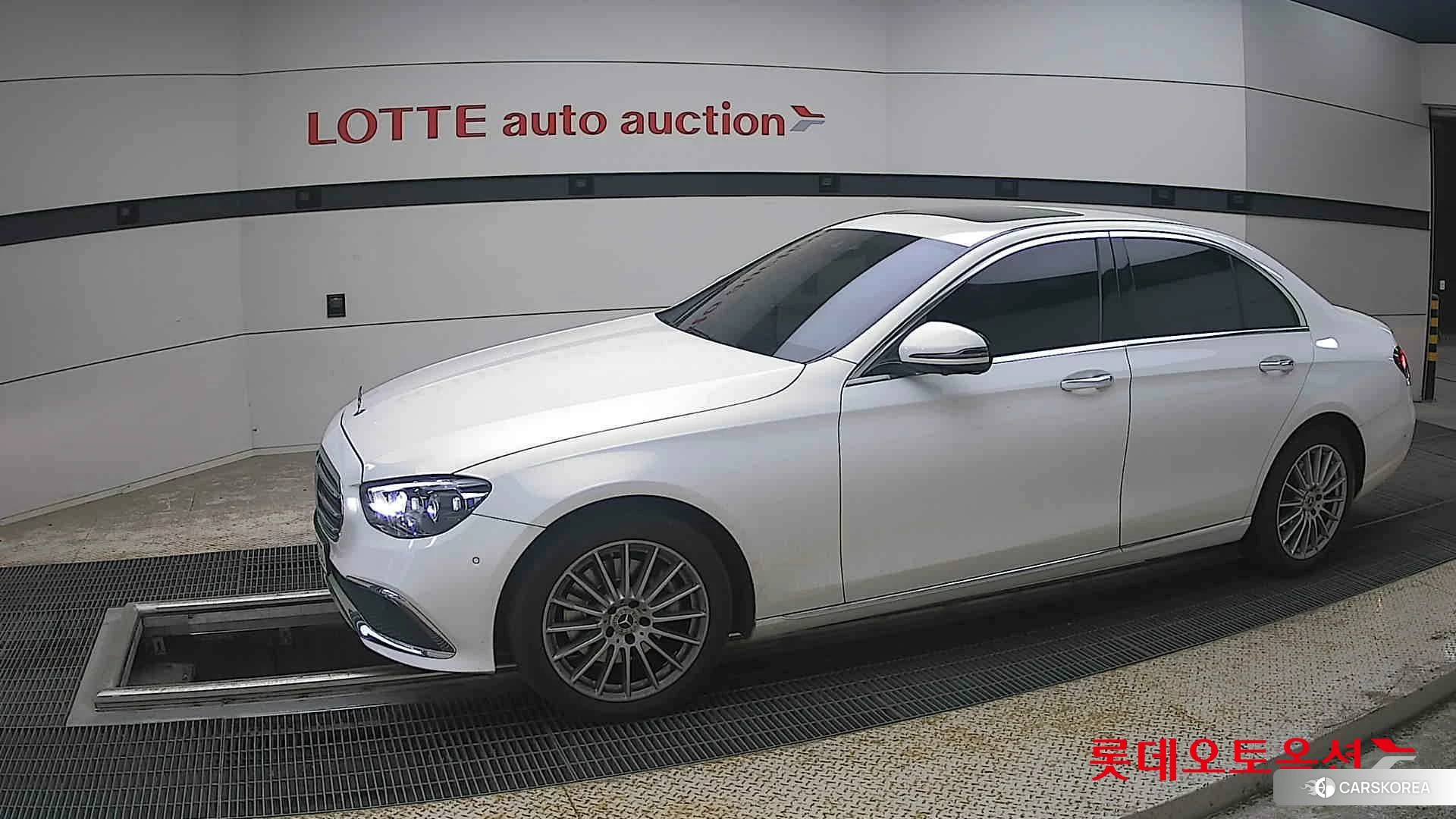 Mercedes-Benz Mercedes-Benz E250 2022 Белый из Кореи, фото 3