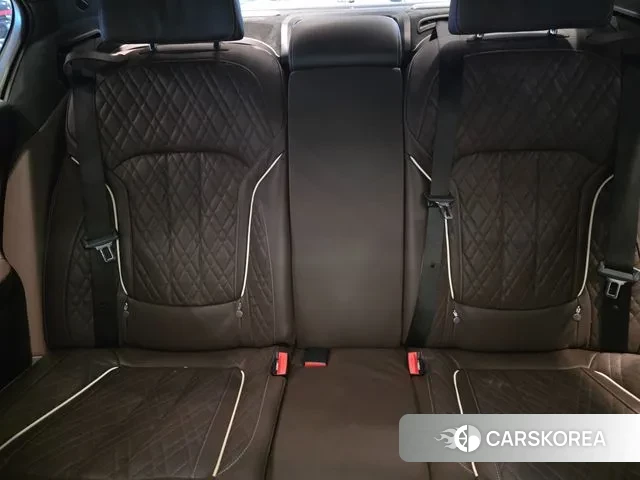 BMW 7 Series (G11) 2022 Белый из Кореи, фото 3