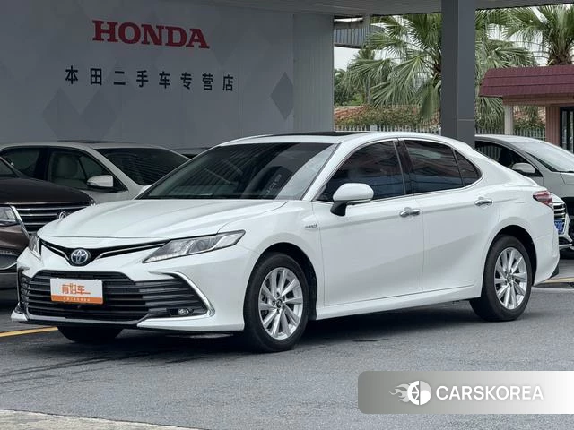 Toyota Camry 2022 Белый из Китая, фото 3