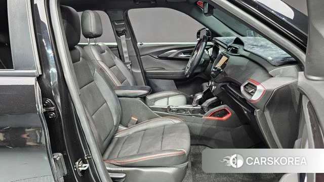 Chevrolet (GM Daewoo) Trailblazer 2022 Черный из Кореи, фото 3