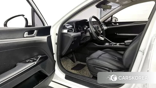 Kia K5 3rd generation 2022 Белый из Кореи, фото 3