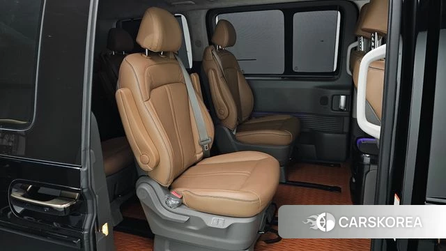 Hyundai Staria 2024 Черный из Кореи, фото 3