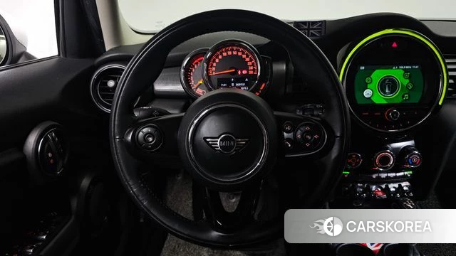 Mini Cooper 2018 Зеленый из Кореи, фото 3