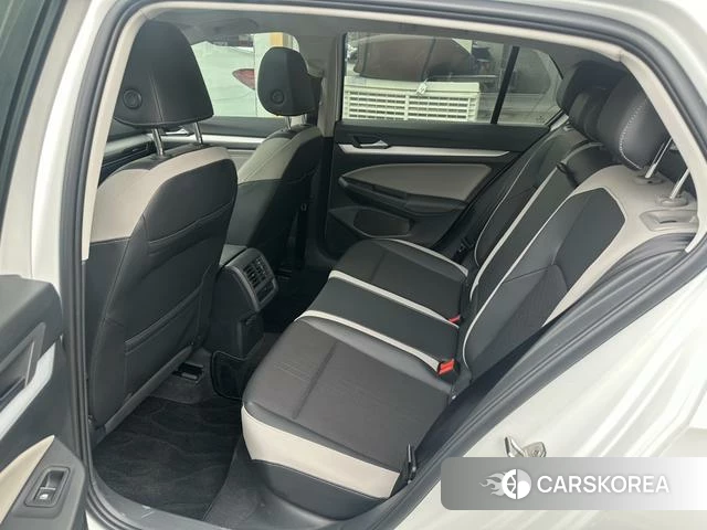 Volkswagen Golf 2021 Белый из Китая, фото 3