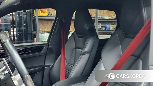 Porsche Cayenne (PO536) 2019 Черный из Кореи, фото 3