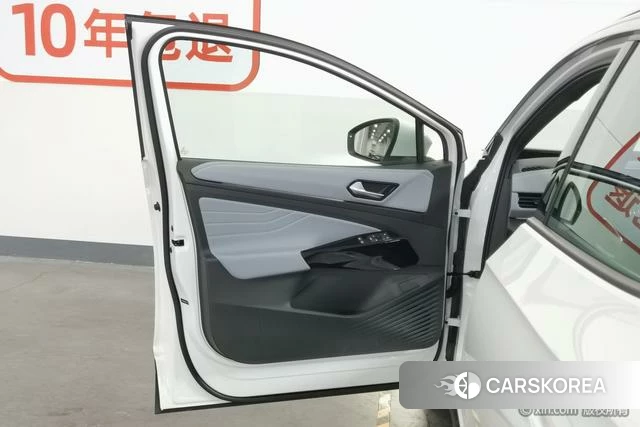 Volkswagen ID.4 X 2024 Белый из Китая, фото 3