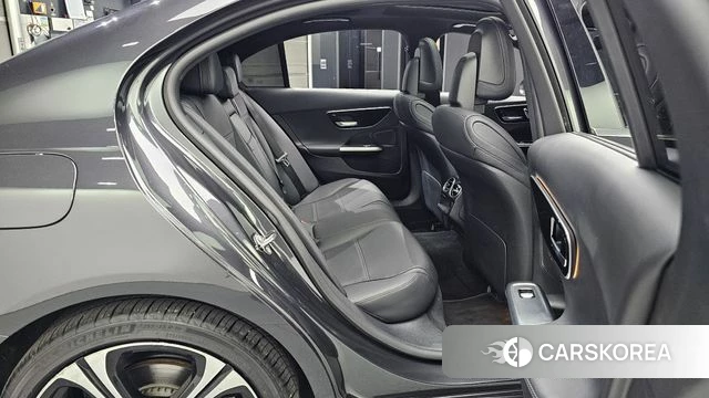 Mercedes-Benz C-Class W206 2023 Серый из Кореи, фото 3