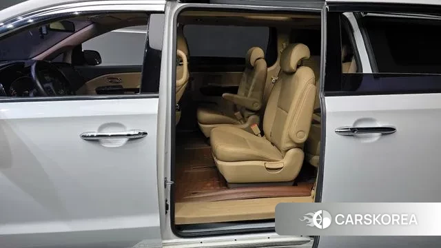 Kia The New Carnival 2018 Белый из Кореи, фото 3