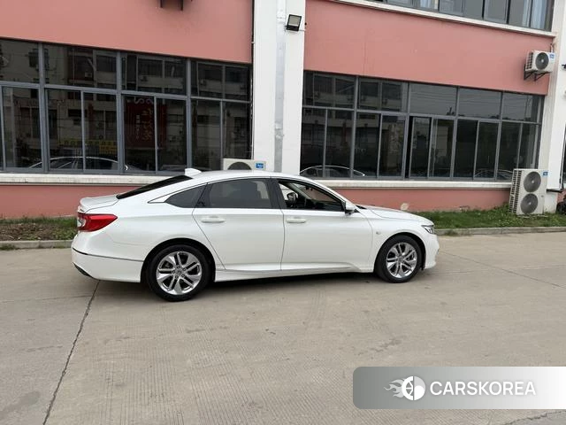 Honda Accord 2020 Белый из Китая, фото 3