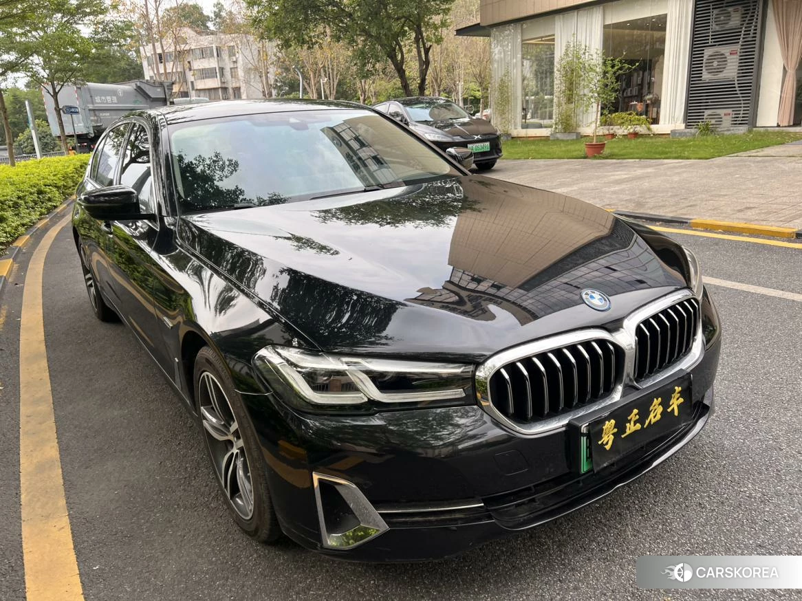 BMW 5 series PHEV 2021 Черный из Китая, фото 3