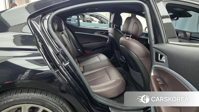 Genesis The New G70 2022 Черный из Кореи, фото 3