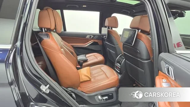 BMW X7 (G07) 2021 Черный из Кореи, фото 3