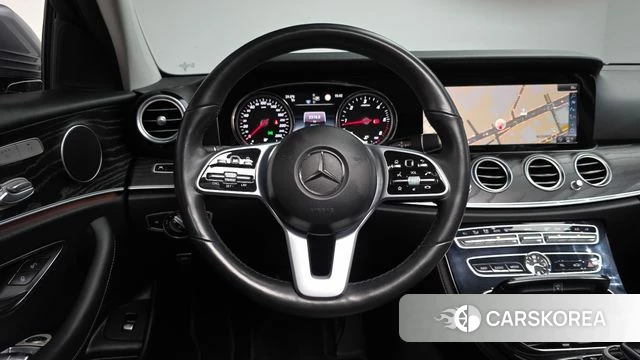 Mercedes-Benz E-Class W213 2019 Серый из Кореи, фото 3