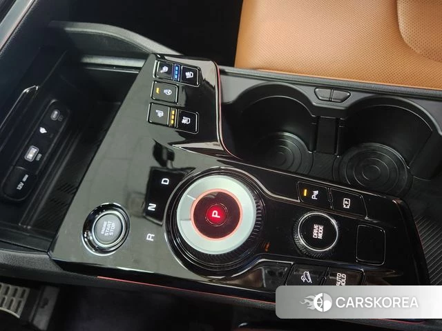 Kia Sportage 5th Generation Hybrid 2023 Белый из Кореи, фото 3