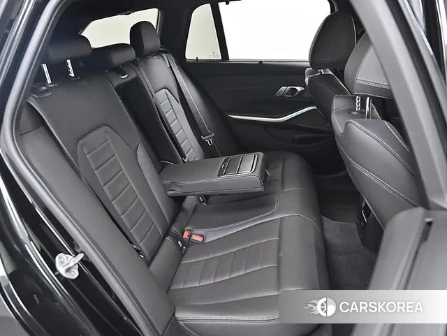 BMW 3 Series (G20) 2024 Черный из Кореи, фото 3