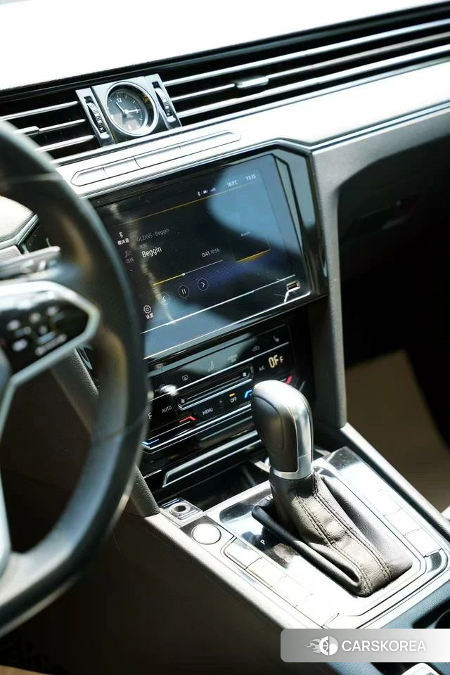 Volkswagen Magotan 2023 Черный из Китая, фото 3