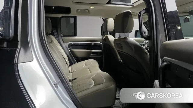 Land Rover Defender (L663) 2020 Черный из Кореи, фото 3