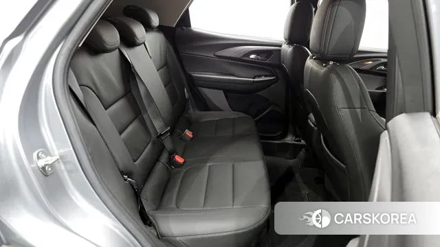 Chevrolet (GM Daewoo) Trailblazer 2022 Серебряный из Кореи, фото 3