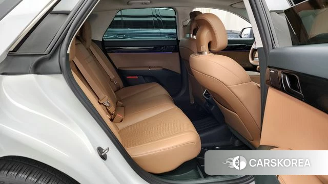 Hyundai Grandeur Hybrid (GN7) 2023 Белый из Кореи, фото 3