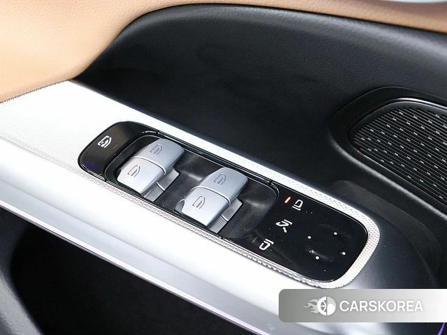 Mercedes-Benz E-Class W214 2025 Белый из Кореи, фото 3