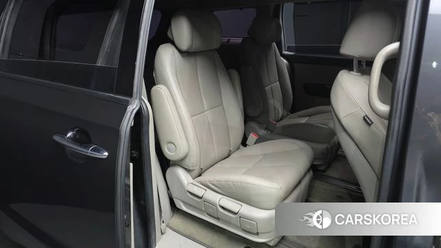 Kia All New Carnival 2018 Серый из Кореи, фото 3