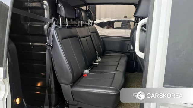 Hyundai Staria 2022 Белый из Кореи, фото 3