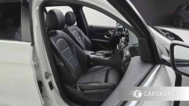 Mercedes-Benz GLC-Class X253 2020 Белый из Кореи, фото 3