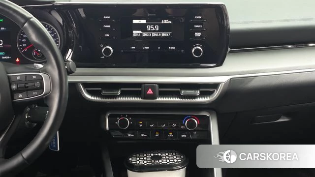 Kia K5 3rd generation 2023 Черный из Кореи, фото 3
