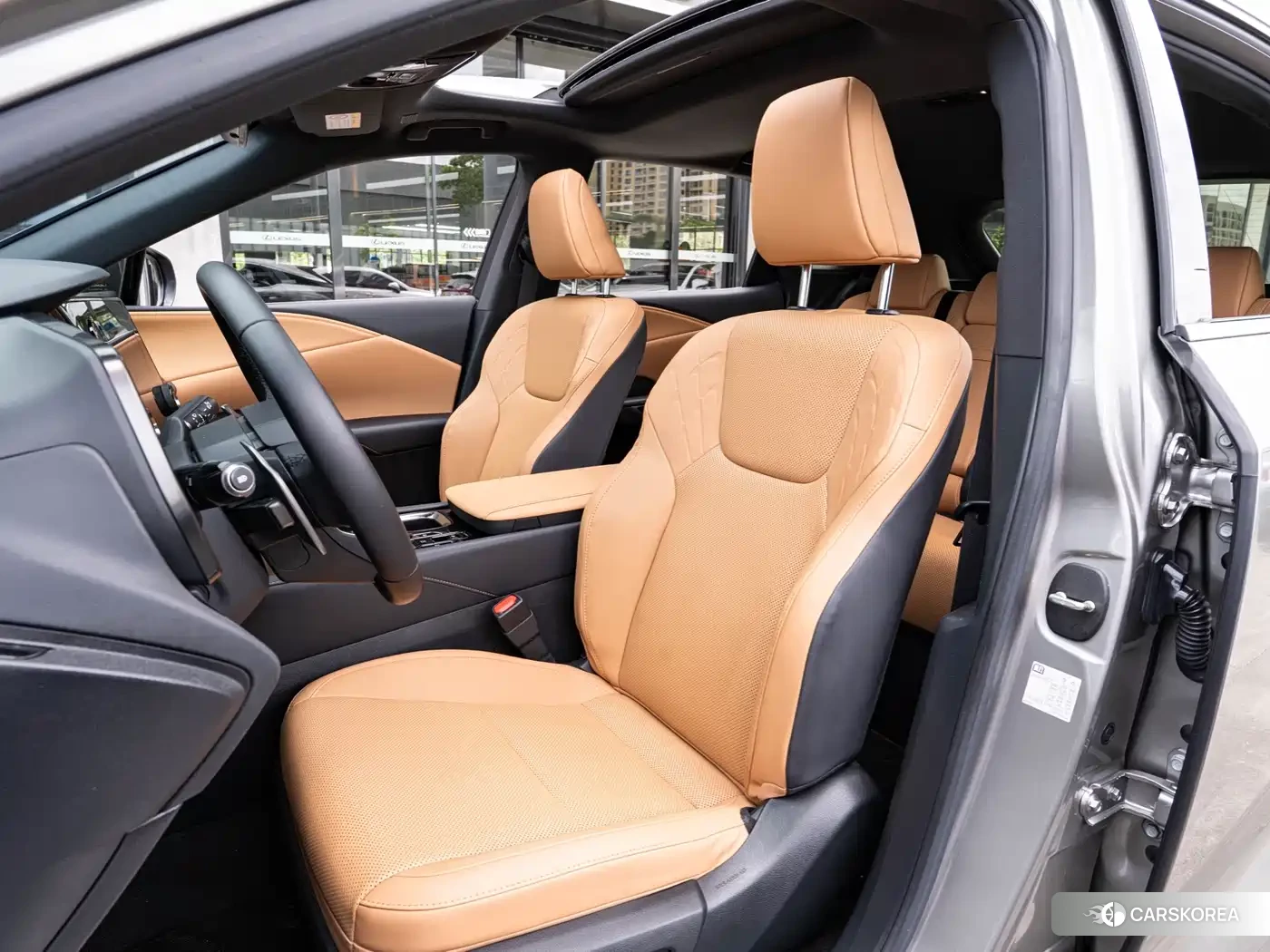 Lexus RX 2023 Silver/gray из Китая, фото 3