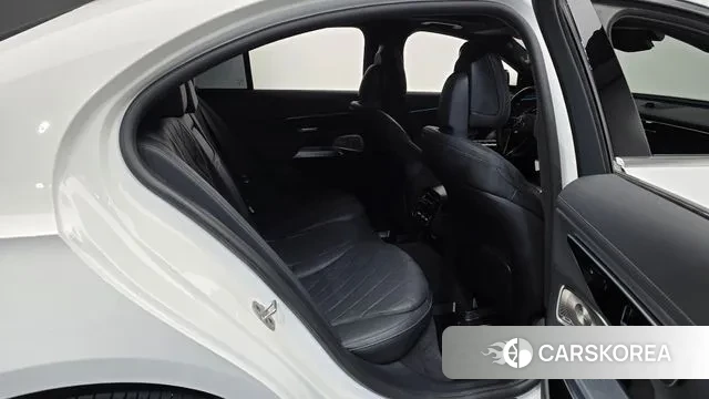 Mercedes-Benz E-Class W214 2024 Белый из Кореи, фото 3