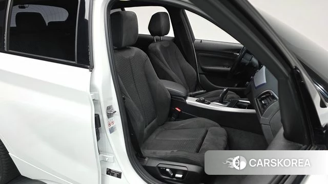 BMW 1 Series (F20) 2018 Белый из Кореи, фото 3