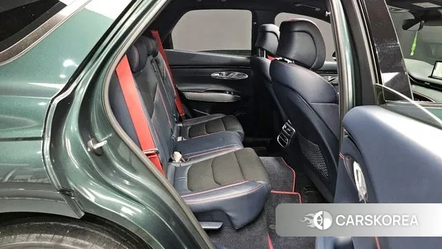 Genesis GV70 2022 Зеленый из Кореи, фото 3