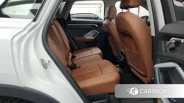 Audi Q3 (F3) 2020 Белый из Кореи, фото 3