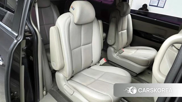 Kia The New Carnival 2018 Серый из Кореи, фото 3