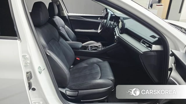 Kia K5 3rd generation 2023 Белый из Кореи, фото 3