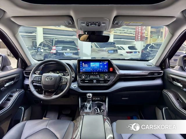 Toyota Highlander 2024 Черный из Китая, фото 3