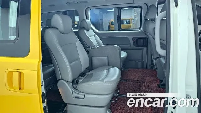 Hyundai The New Grand Starex 2018 Желтый из Кореи, фото 3