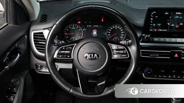 Kia Seltos 2019 Белый из Кореи, фото 3