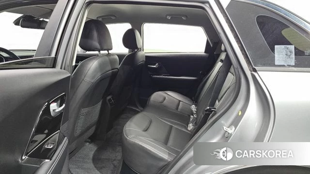 Kia Niro EV 2021 Серебряный из Кореи, фото 3