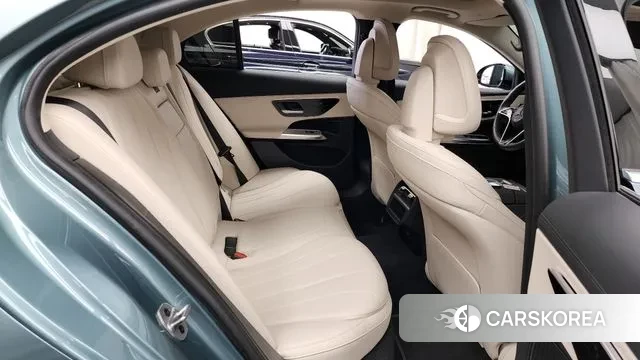 Mercedes-Benz E-Class W214 2024 Синий нефрит из Кореи, фото 3