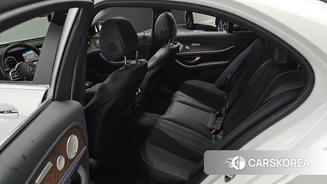 Mercedes-Benz E-Class W213 2020 Белый из Кореи, фото 3