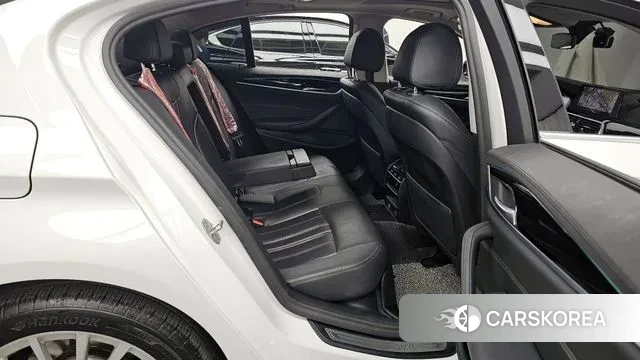 BMW 5 Series (G30) 2020 Белый из Кореи, фото 3