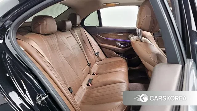 Mercedes-Benz E-Class W213 2019 Черный из Кореи, фото 3