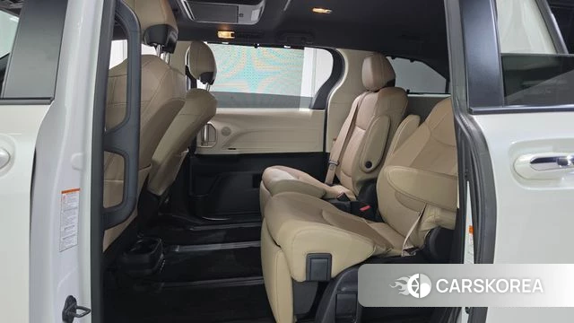Toyota Sienna 4th Generation 2021 Белый из Кореи, фото 3