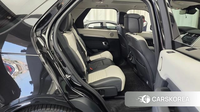 Land Rover Discovery 5 2025 Черный из Кореи, фото 3