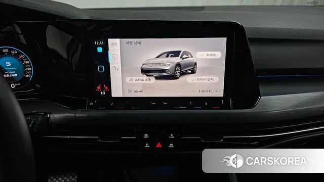 Volkswagen Golf 8th Generation 2022 Белый из Кореи, фото 3